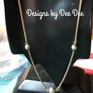 5/$20🔥Vintage Silver Tone Avon Chain & Bead Necklace🔥Bundle special price